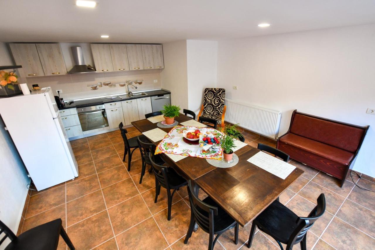Villa CASTELLINO Tîrgu Ocna Esterno foto
